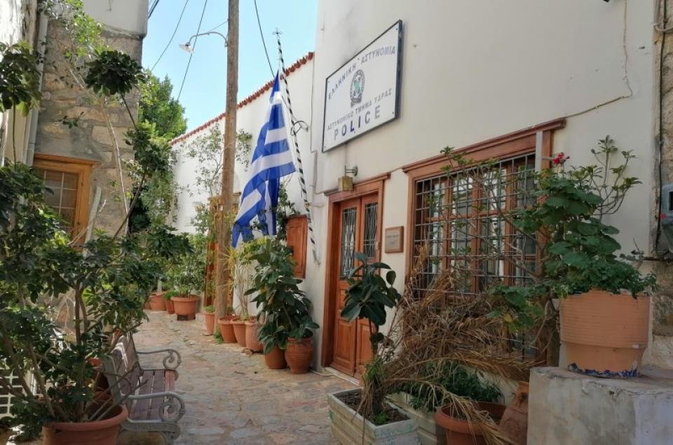 Ένωση Αστυνομικών Πειραιά: Άμεση ενίσχυση με προσωπικό στο ΑΤ Υδρας